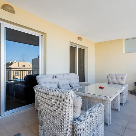 Mar Penthouse Duplex شقة *